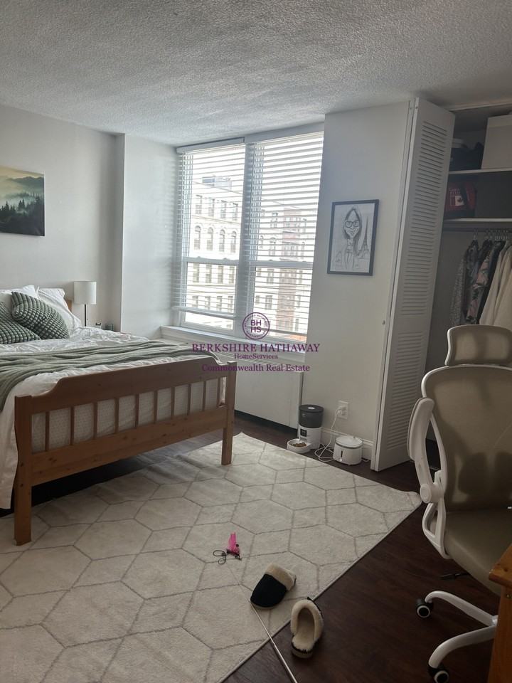 872 Massachusetts Ave #801 - Photo 5 of 8