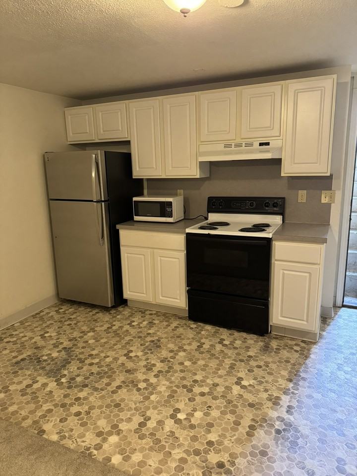 909 West Fort Street - Photo 2 of 11