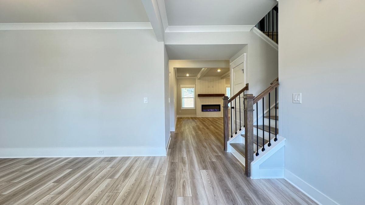 5343 Milford Dr - Photo 3 of 50
