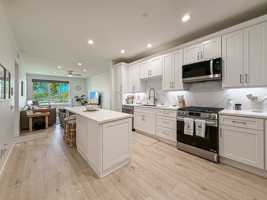 featured image of 1901 Victoria Ave ##110