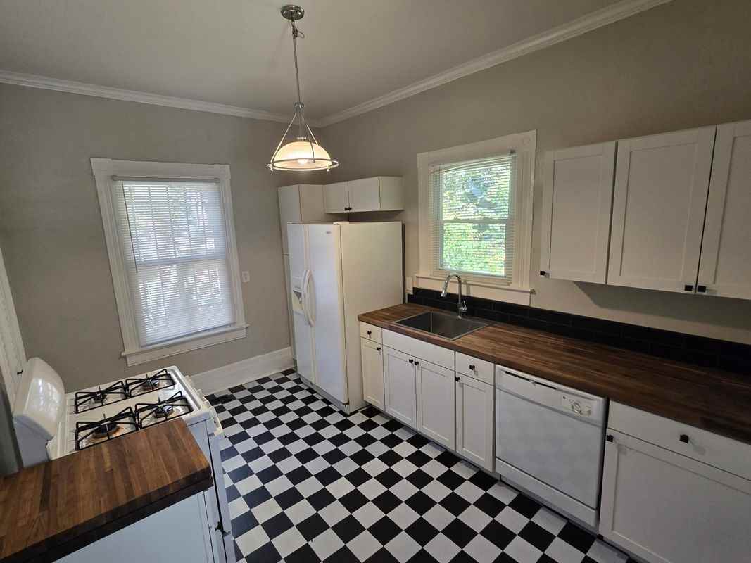 1480 Beatie Ave Sw - Photo 4 of 7