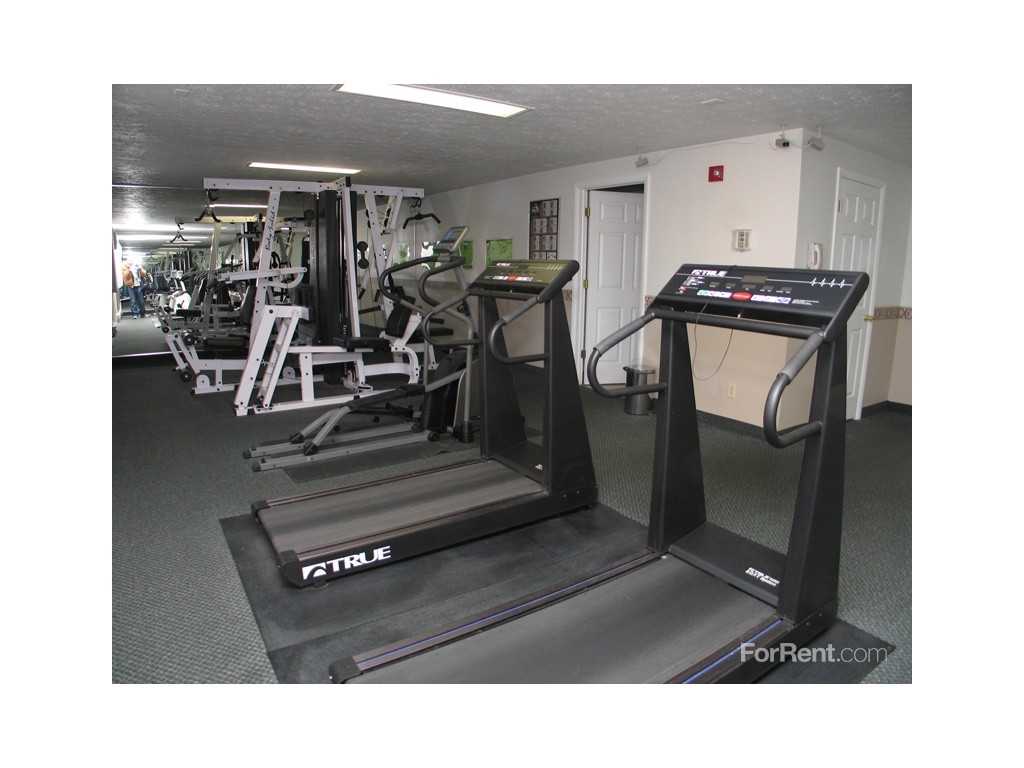 Chateau Perry Apartments - Photo 3 of 19