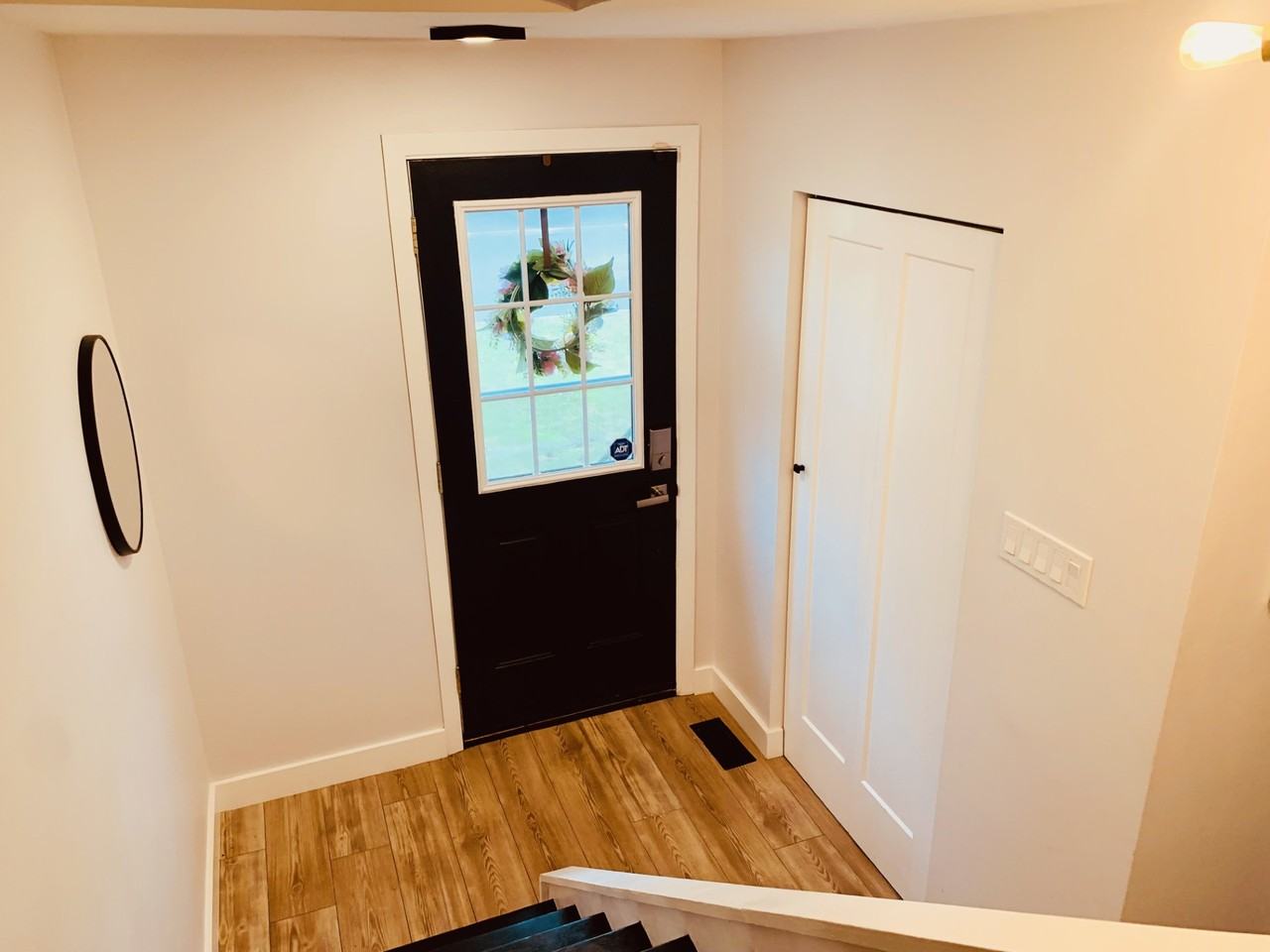 2683 Cresthill Street - Photo 4 of 17