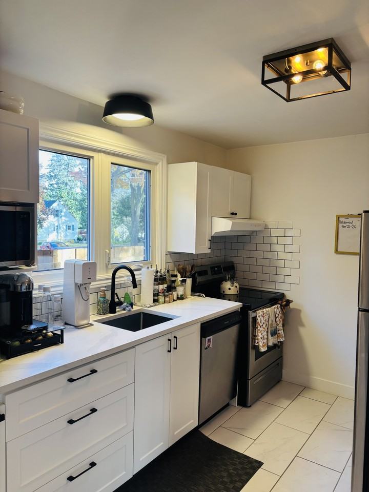 2683 Cresthill Street - Photo 7 of 17