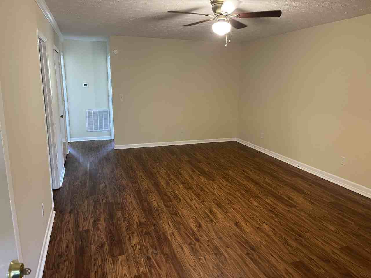 1021 Fall Creek Rd #4 - Photo 3 of 12