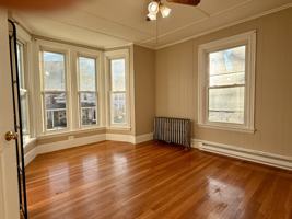 featured image of 85 Bank St #2