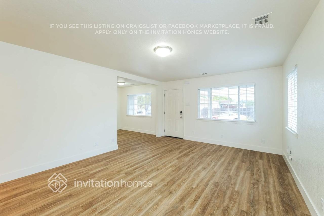 405 Concord St - Photo 4 of 17