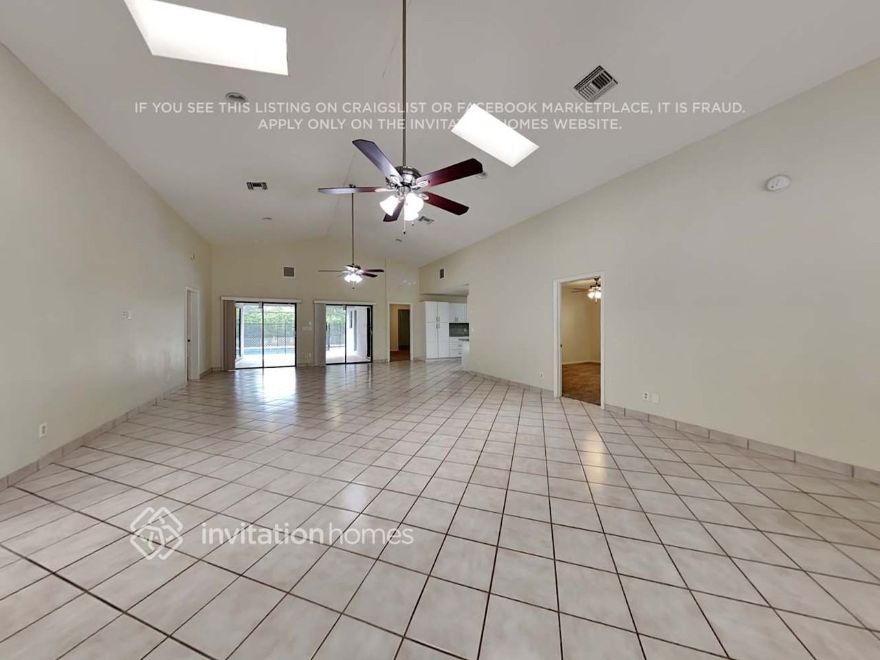 147 Heron Pkwy - Photo 3 of 19
