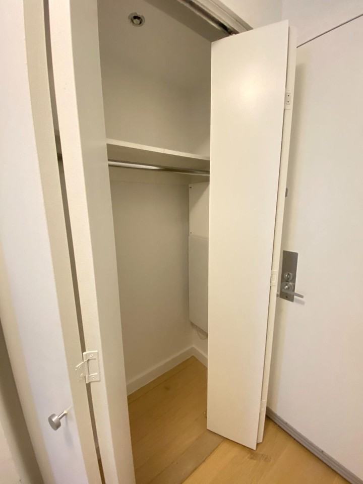 East 39th Street #19C - Photo 4 of 6