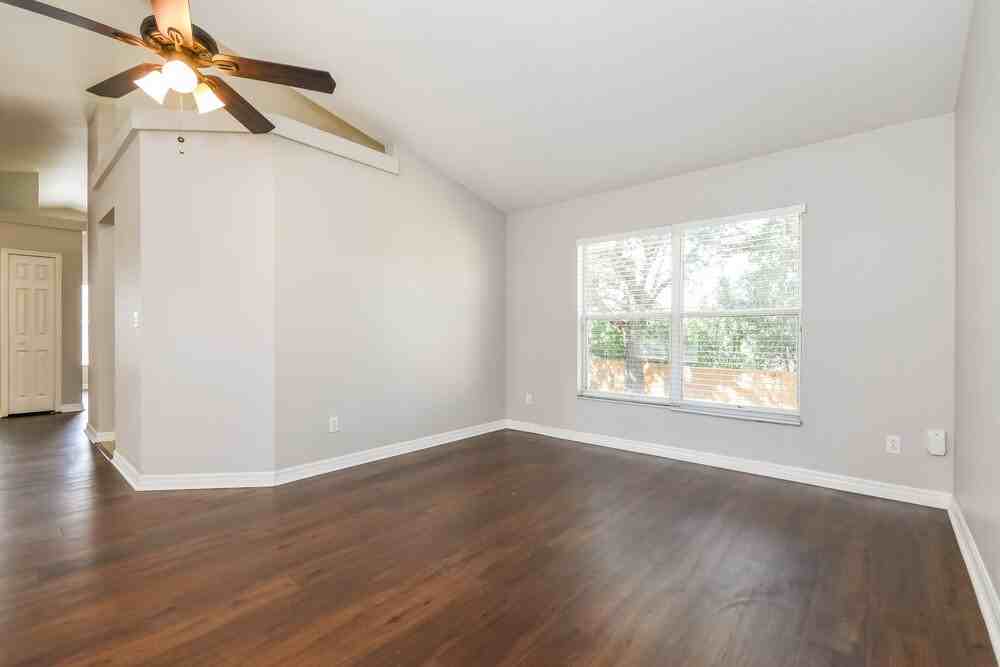 15443 Margaux Dr - Photo 3 of 16