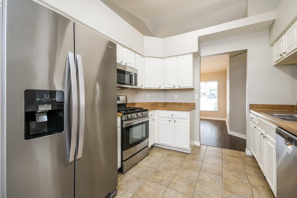 15443 Margaux Dr - Photo 6 of 16