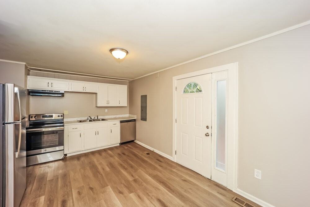 6608 Dorian Dr - Photo 7 of 16