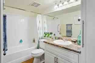 3201 W Ina Rd - Photo 1 of 1