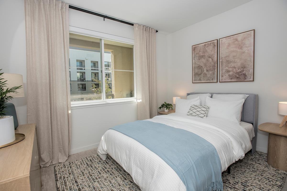 6775 Golden Gate Dr - Photo 7 of 50