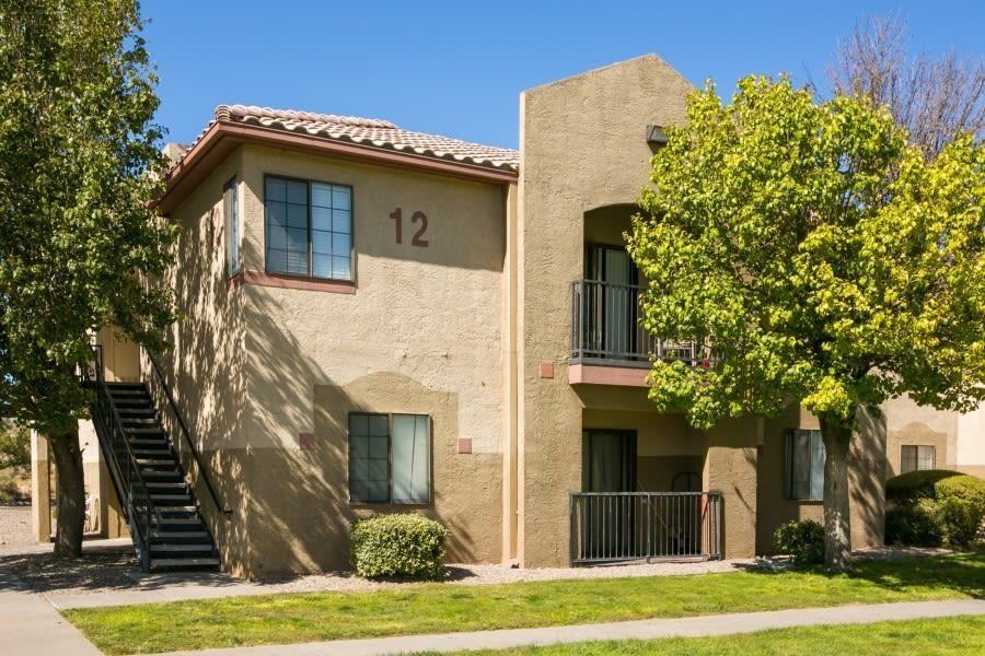 1919 Ladera Dr Nw - Photo 3 of 41