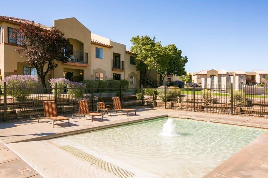 1919 Ladera Dr Nw - Photo 3 of 41