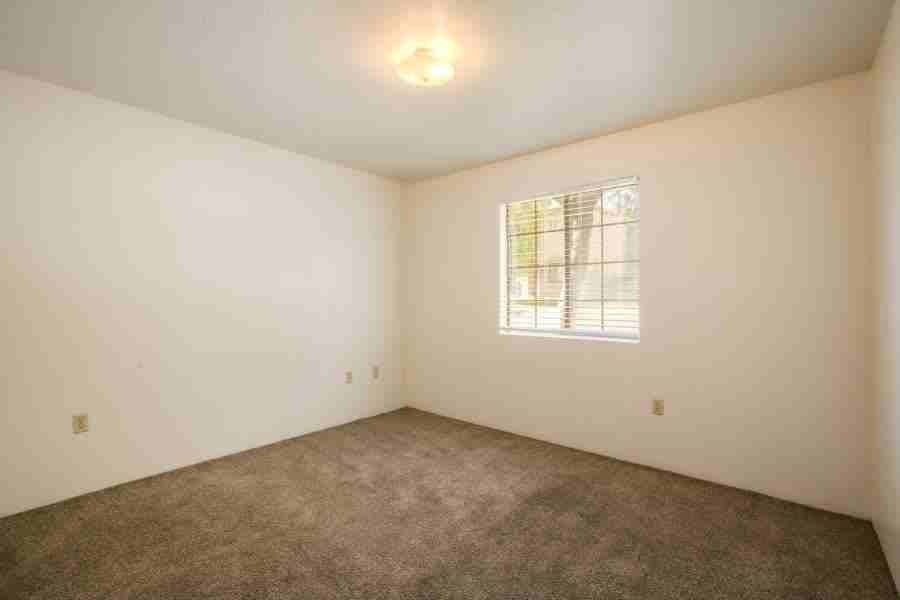 1919 Ladera Dr Nw - Photo 4 of 41