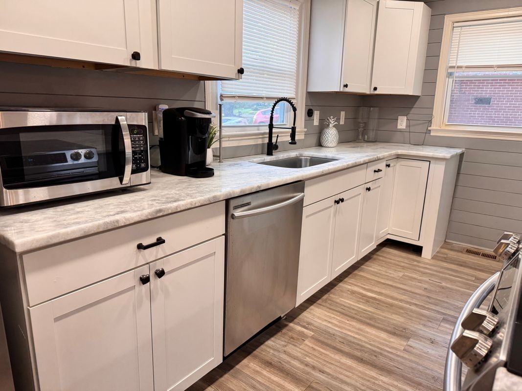 2680 Acadia St - Photo 2 of 3