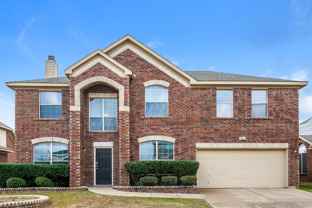 521 Roundrock Ln - Photo 1 of 1