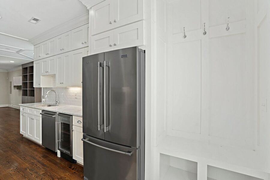 1411 D St Ne - Photo 7 of 29