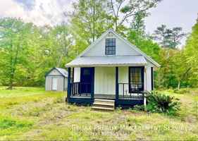 featured image of 343 5th St