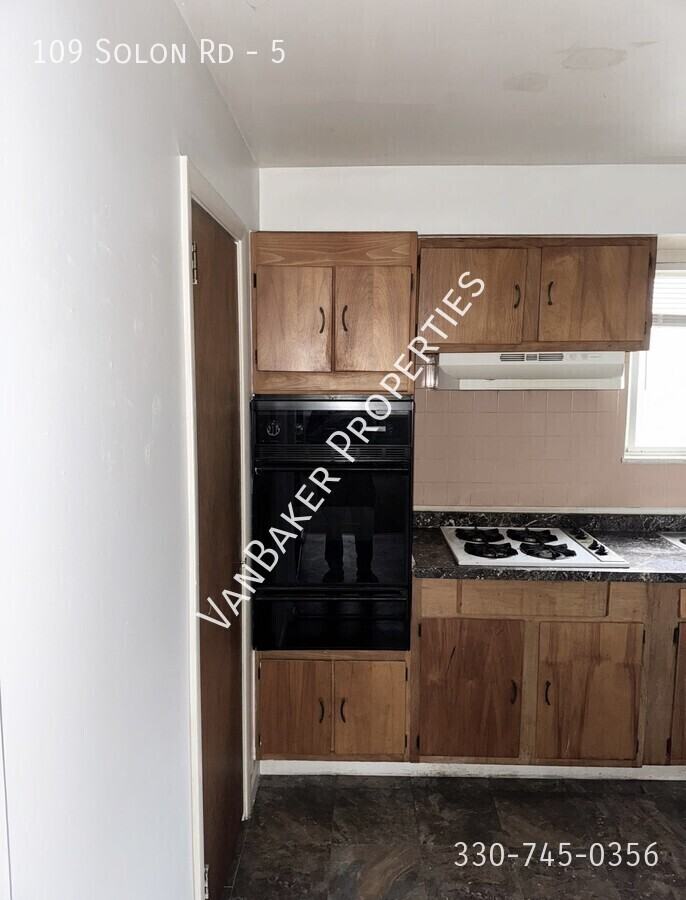 109 Solon Rd #5 - Photo 5 of 8