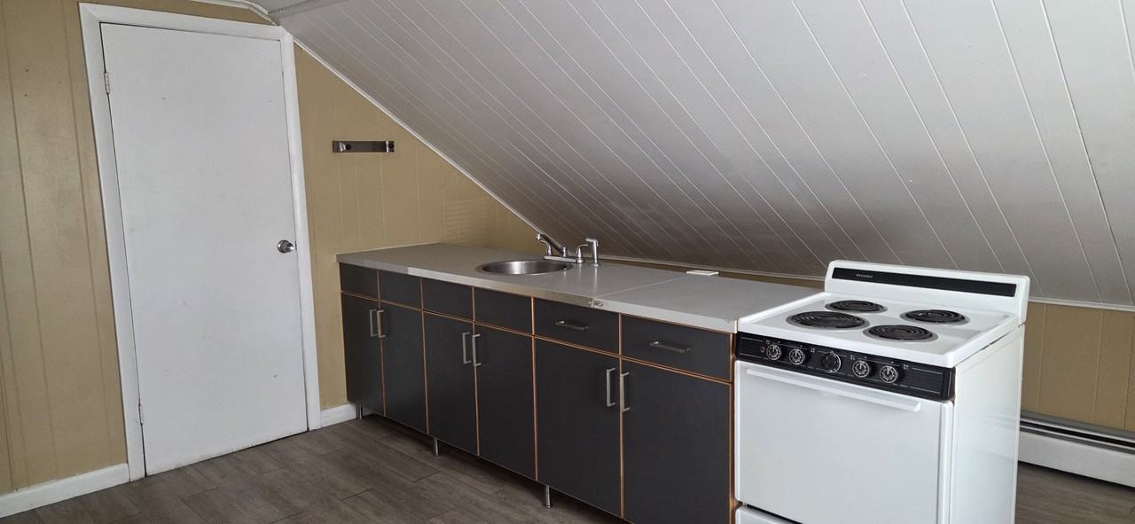 132 Armistice Blvd #3 - Photo 2 of 9