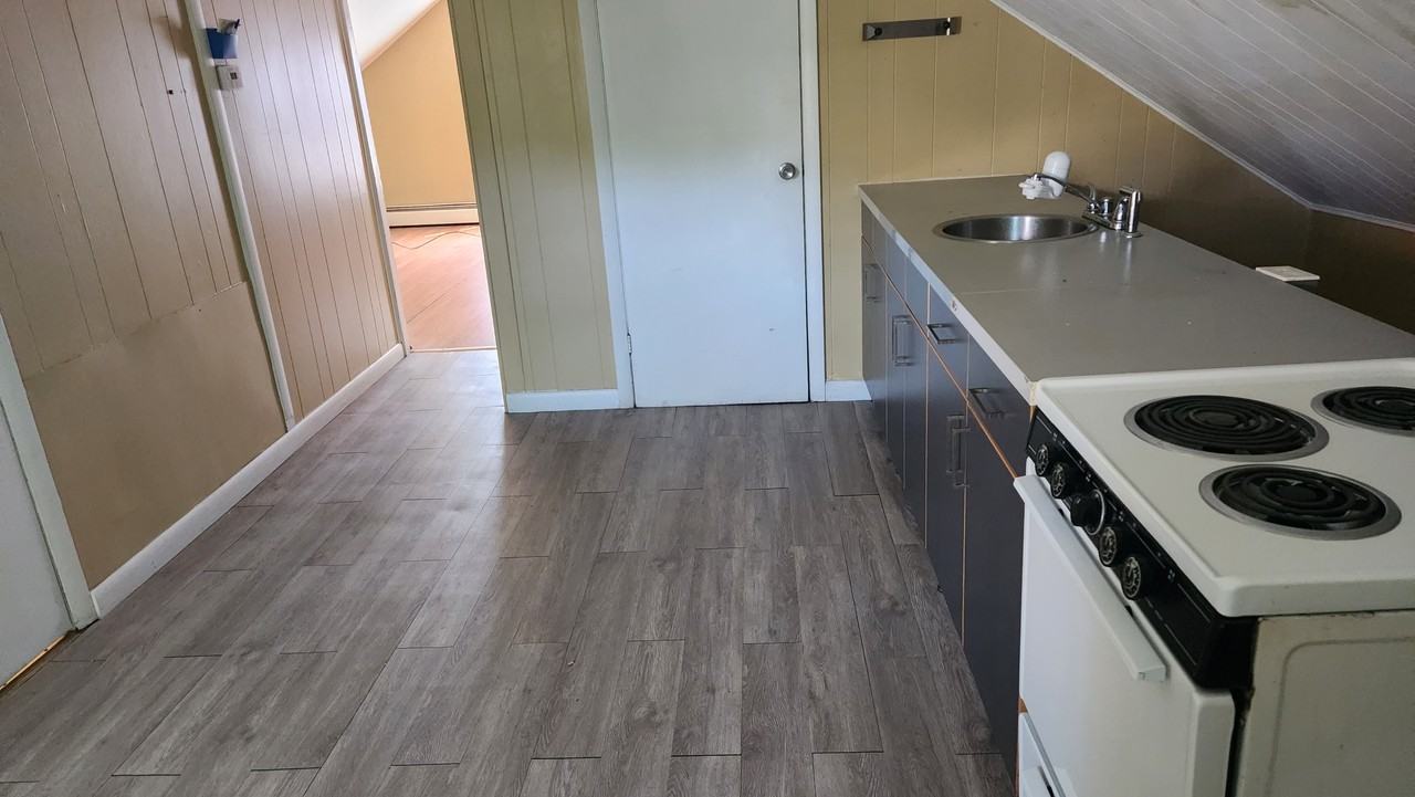 132 Armistice Blvd #3 - Photo 4 of 9