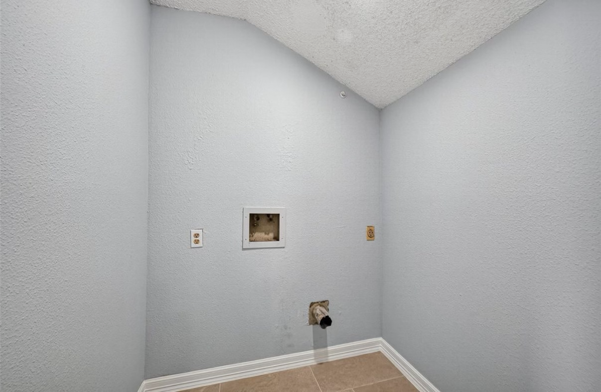 7706 Miller Glen Ln #NA - Photo 3 of 15