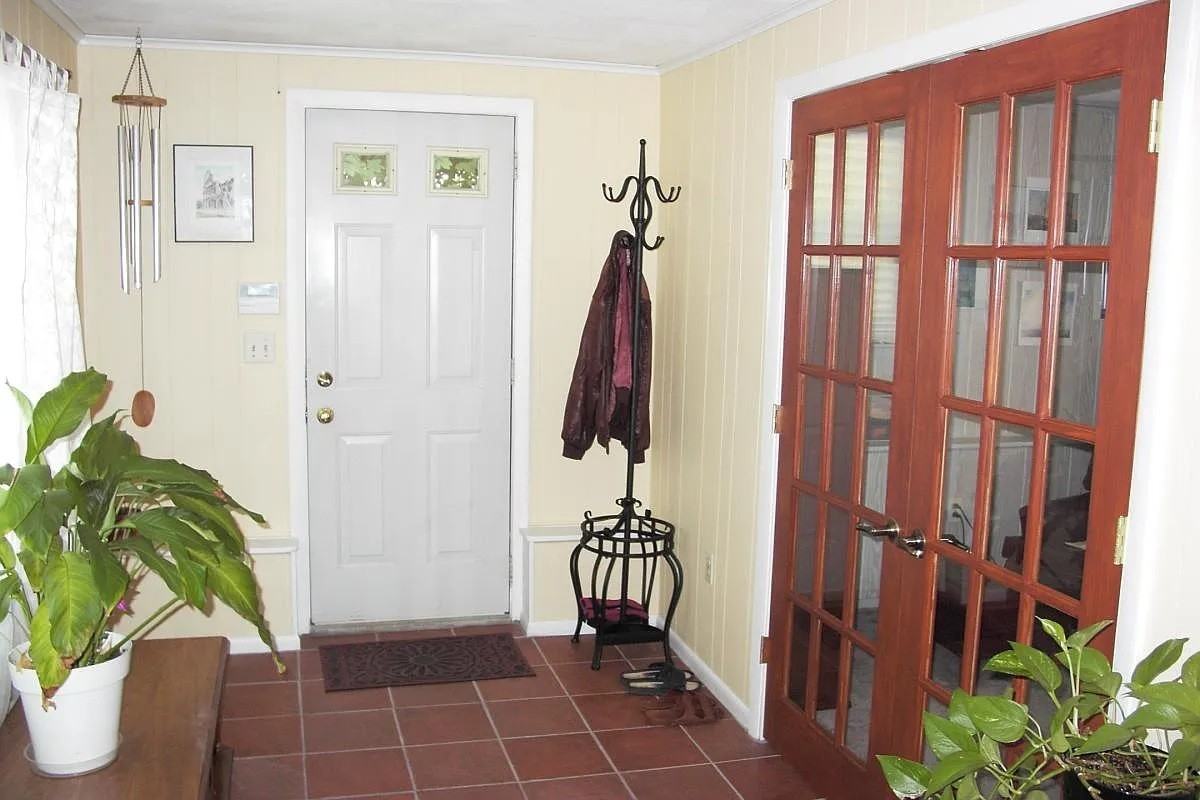 1 Cayuga Drive #NA - Photo 3 of 20