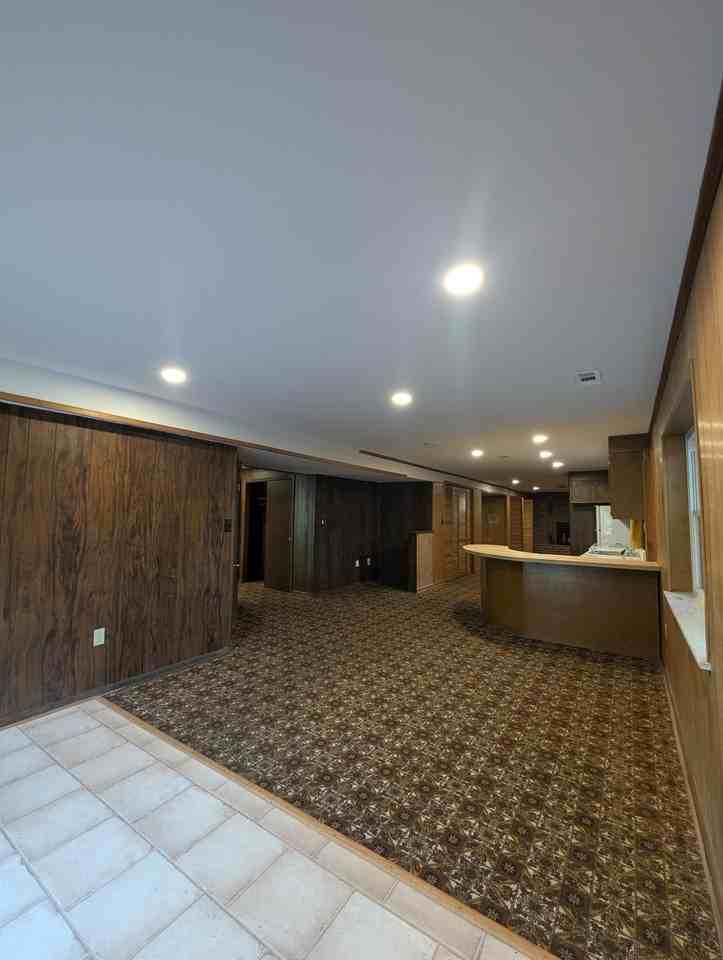 201 Highland Cir #NA - Photo 3 of 28