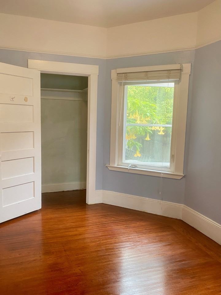 2151 Russell St #2151 - Photo 2 of 14