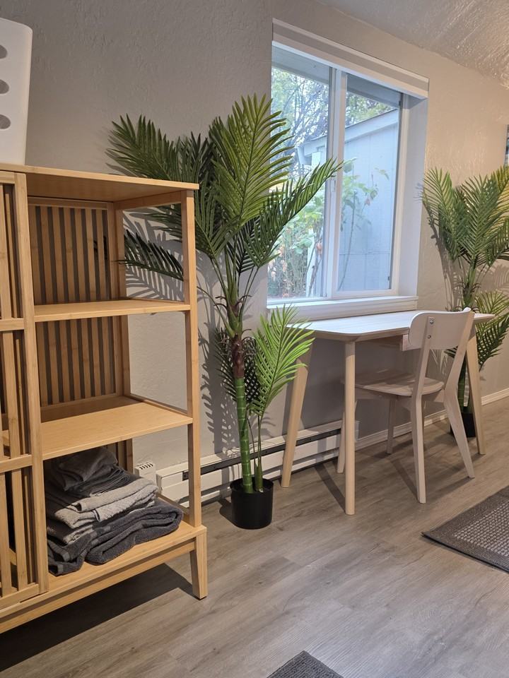 312 Howard St #B - Photo 6 of 15