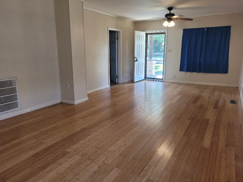 1717 S W St - Photo 2 of 11