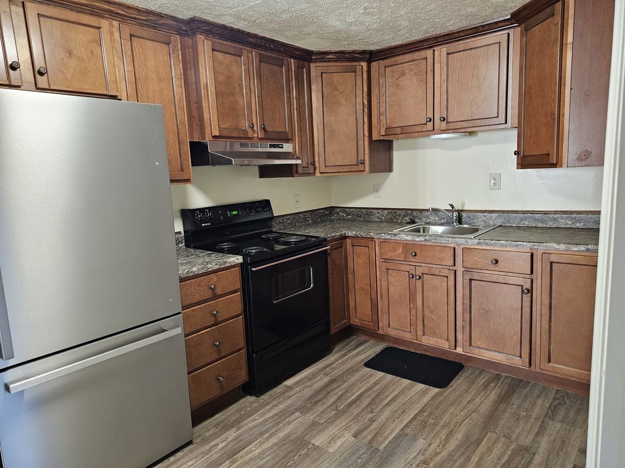 302 Alder Street - Photo 3 of 8