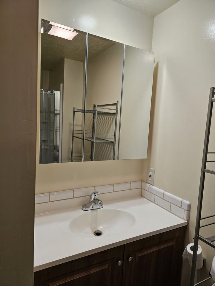 302 Alder Street - Photo 7 of 8