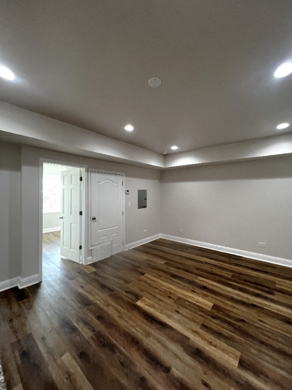 8617 South Ashland Avenue #2D - Photo 3 of 11