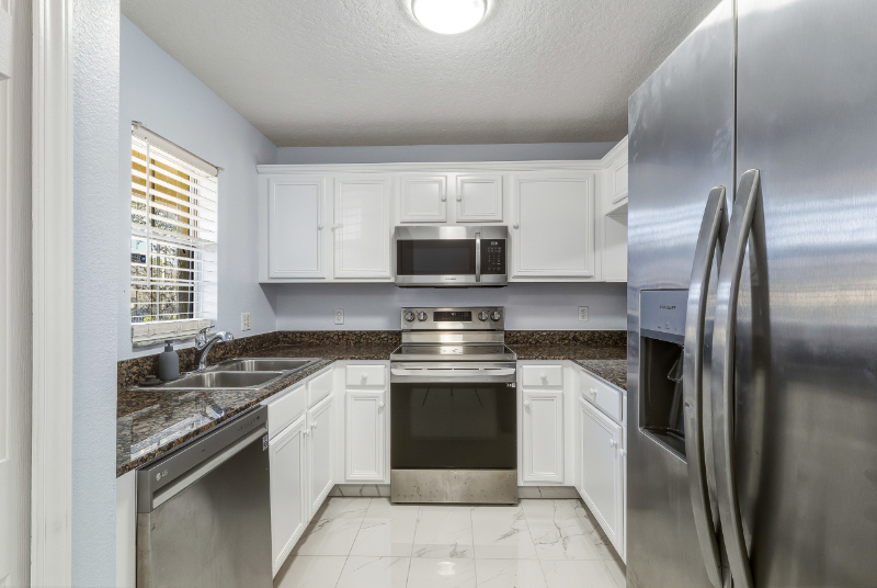 3410 Castle Stone Ct - Photo 4 of 20