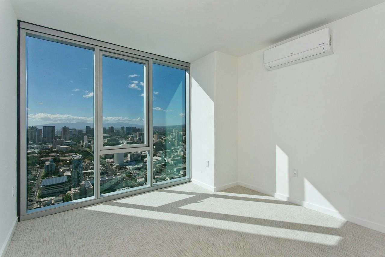 1515 Liona Street , Unit 3918 - Photo 3 of 31