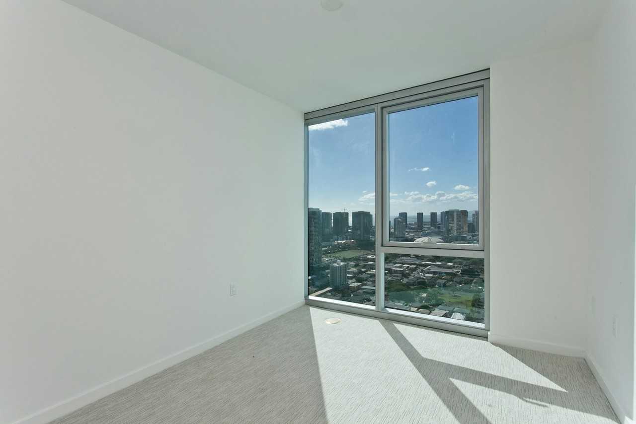 1515 Liona Street , Unit 3918 - Photo 5 of 31