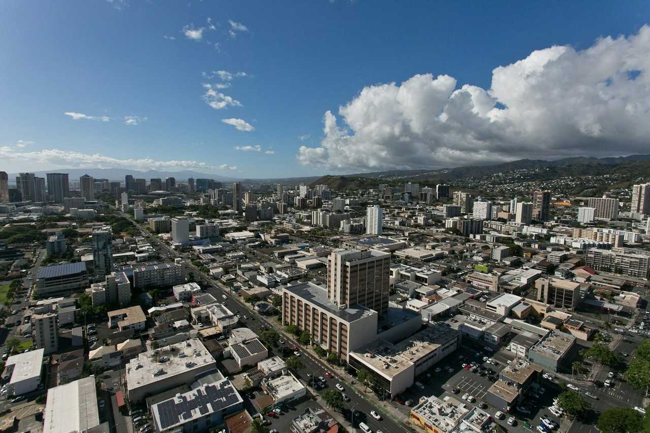 1515 Liona Street , Unit 3918 - Photo 7 of 31