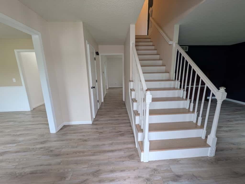 907 Second Street - Photo 3 of 28