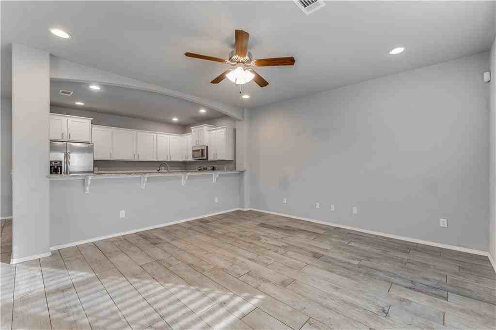 1348 N Corsica Dr - Photo 3 of 20