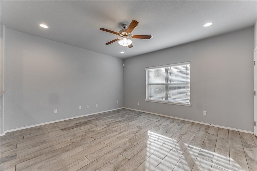 1348 N Corsica Dr - Photo 4 of 20