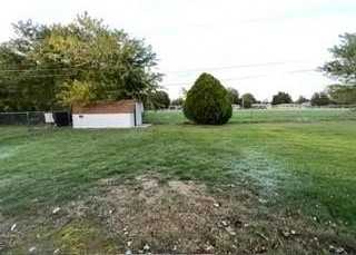 1708 Theodore Dr - Photo 4 of 22