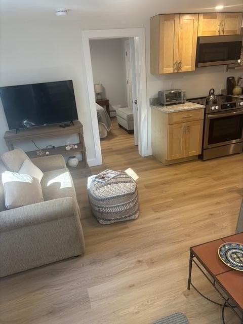 310 White Oak Trl - Photo 2 of 14