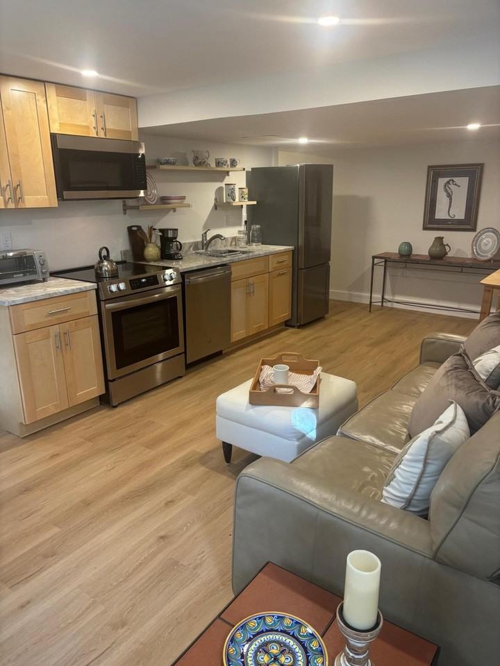 310 White Oak Trl - Photo 3 of 14