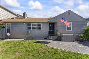 featured image of 88 Dean St #1