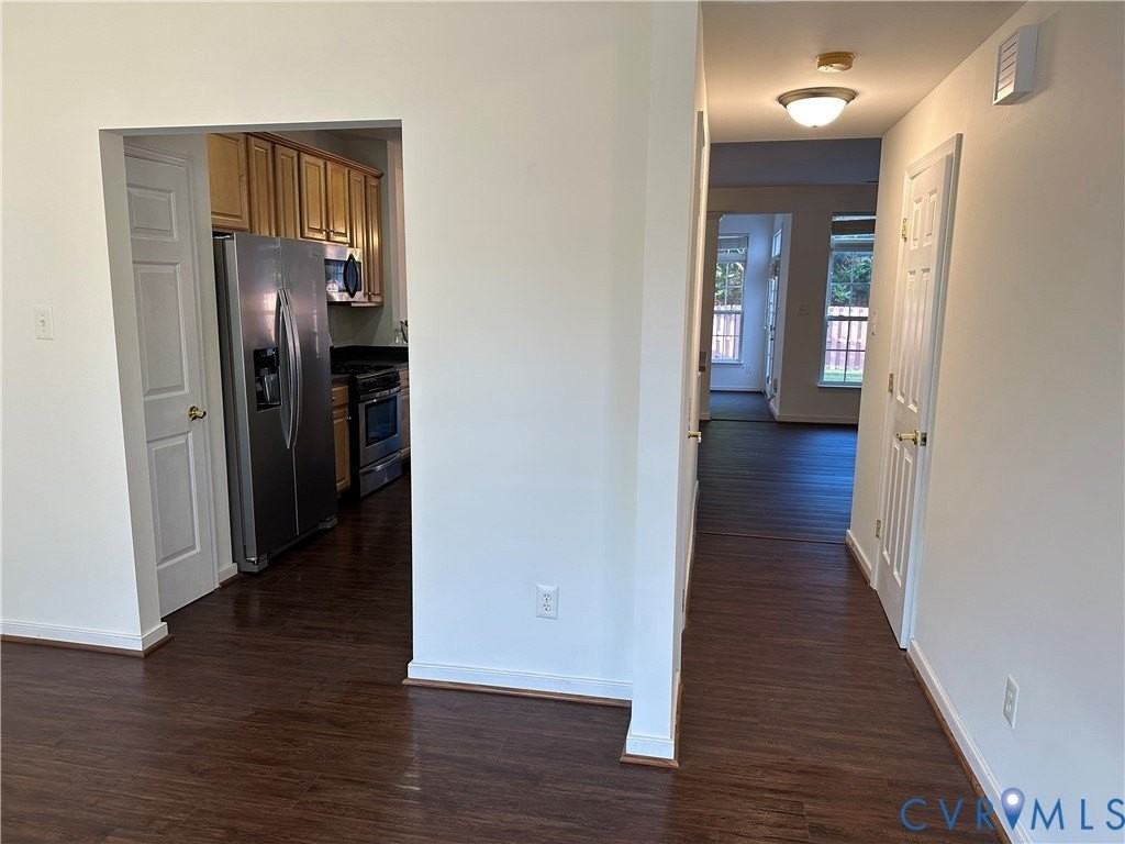 9528 Meredith Creek Lane - Photo 4 of 36