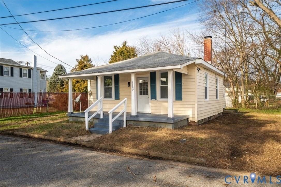 1609 Buren St - Photo 5 of 43